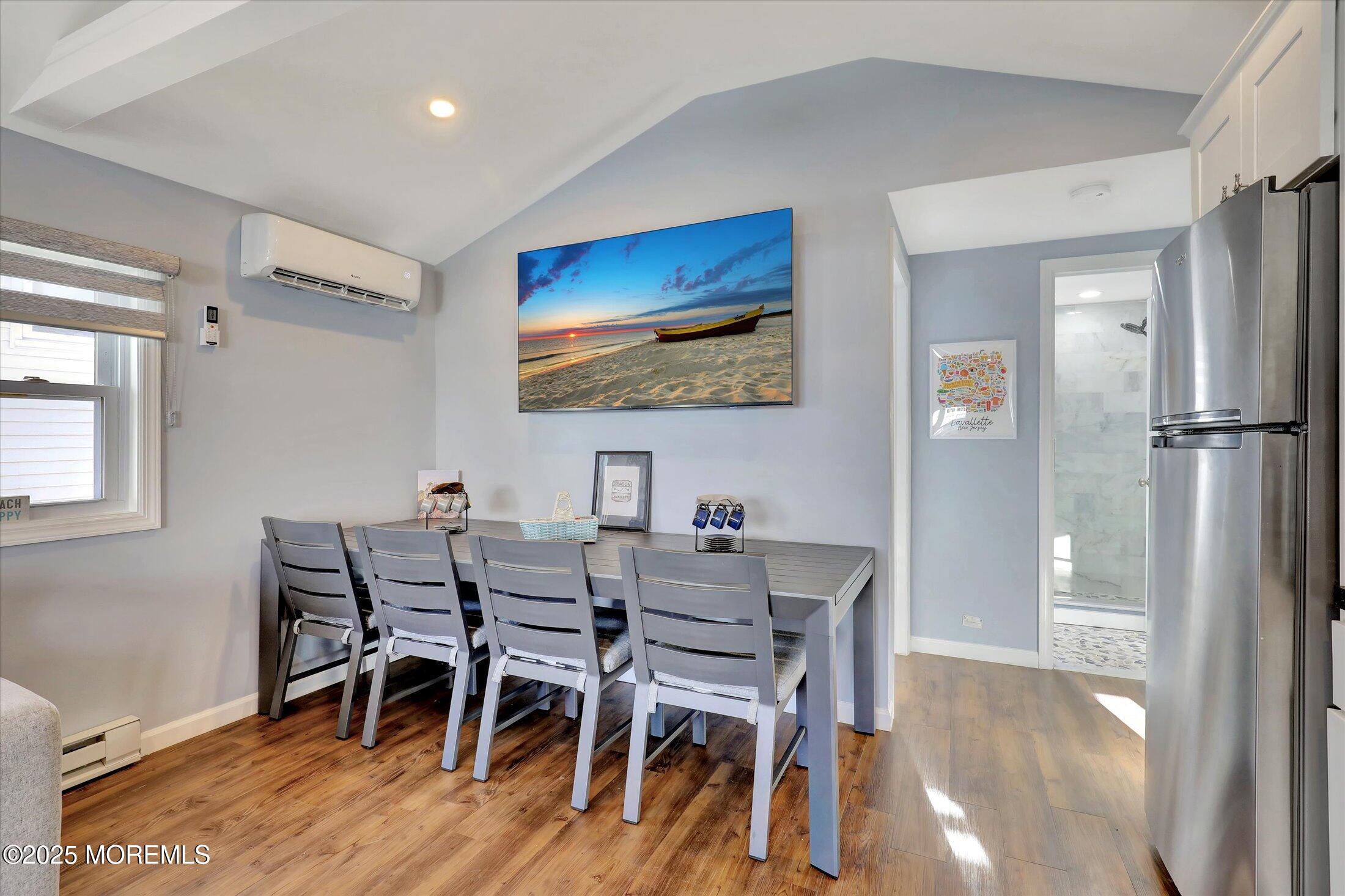 12 W Rutherford Lane