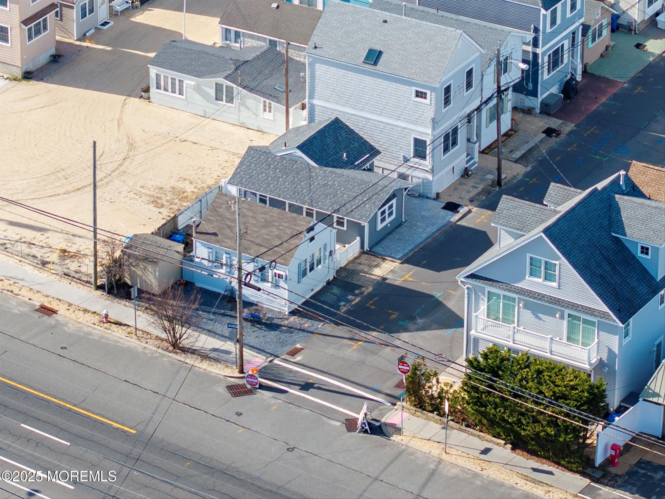 12 W Rutherford Lane