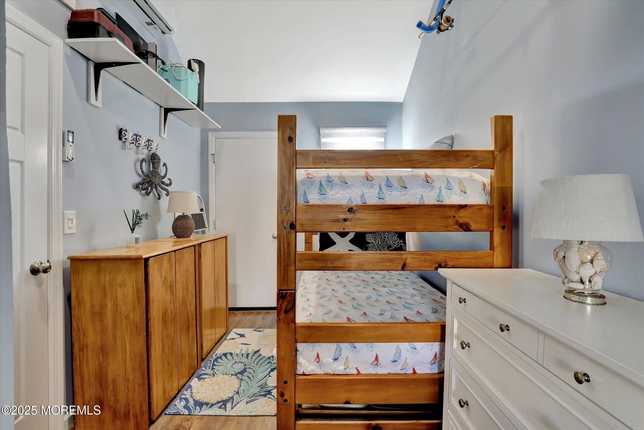 12 W Rutherford Lane
