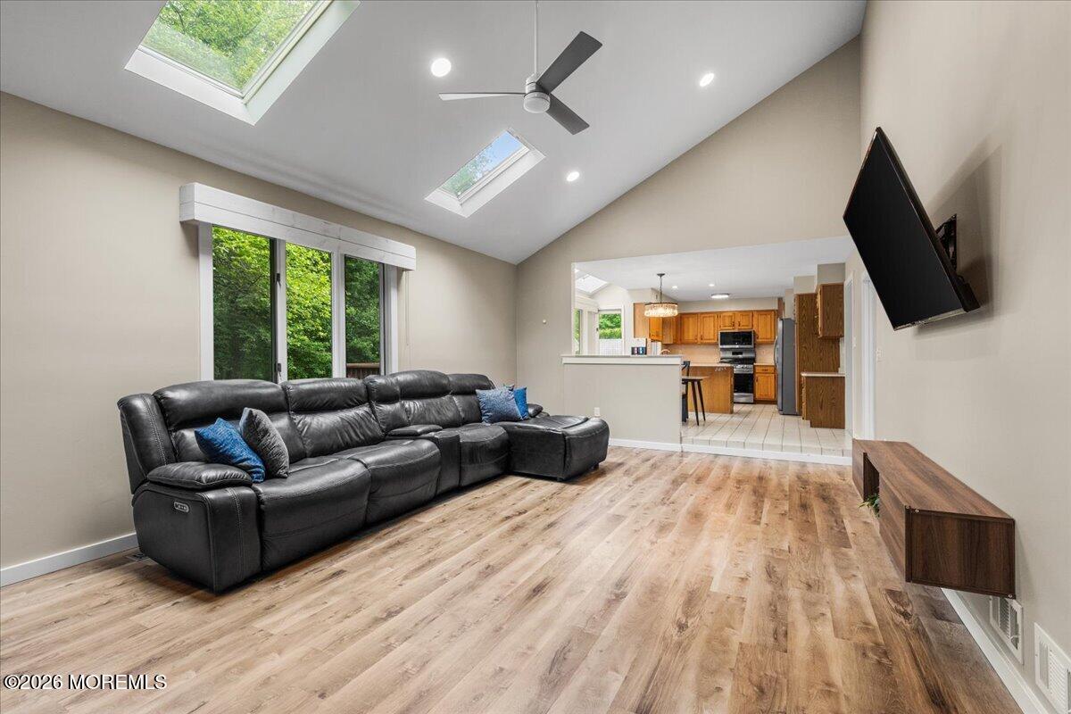 26 Ruset Lane