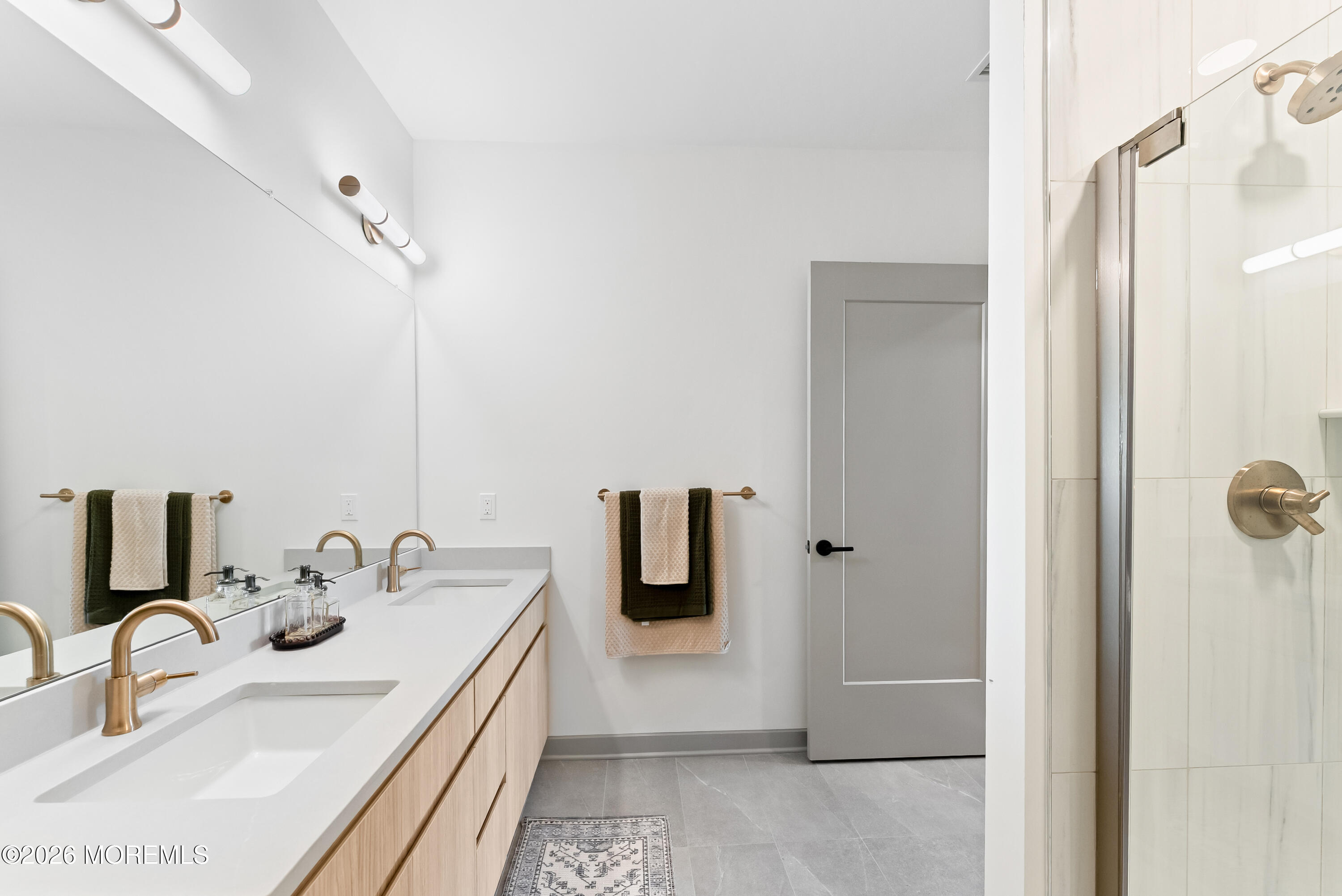 000665 2nd Avenue 310