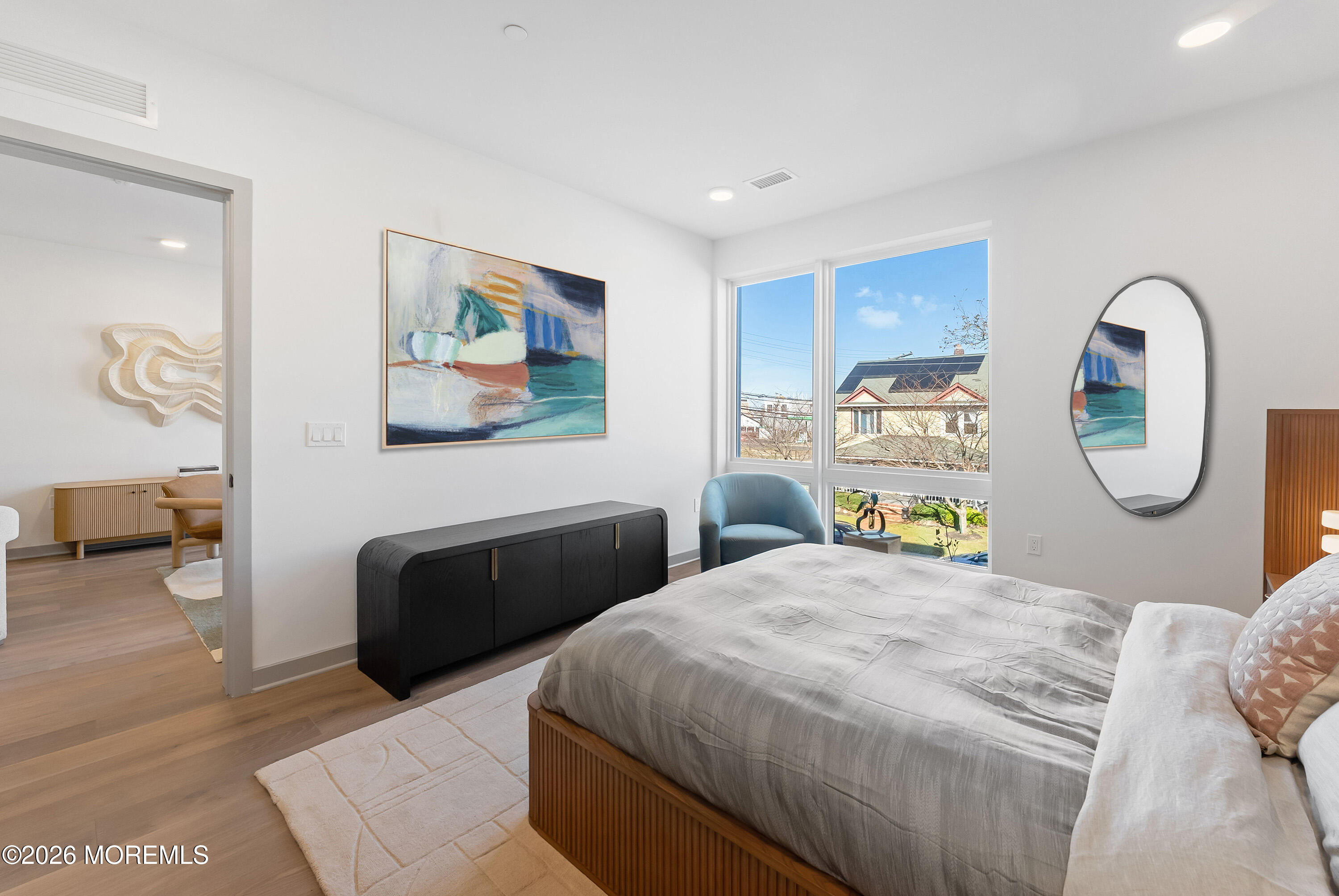 000665 2nd Avenue 310