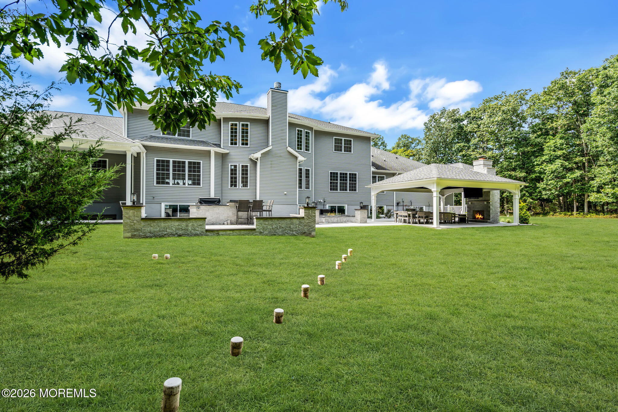 6 Parker Court