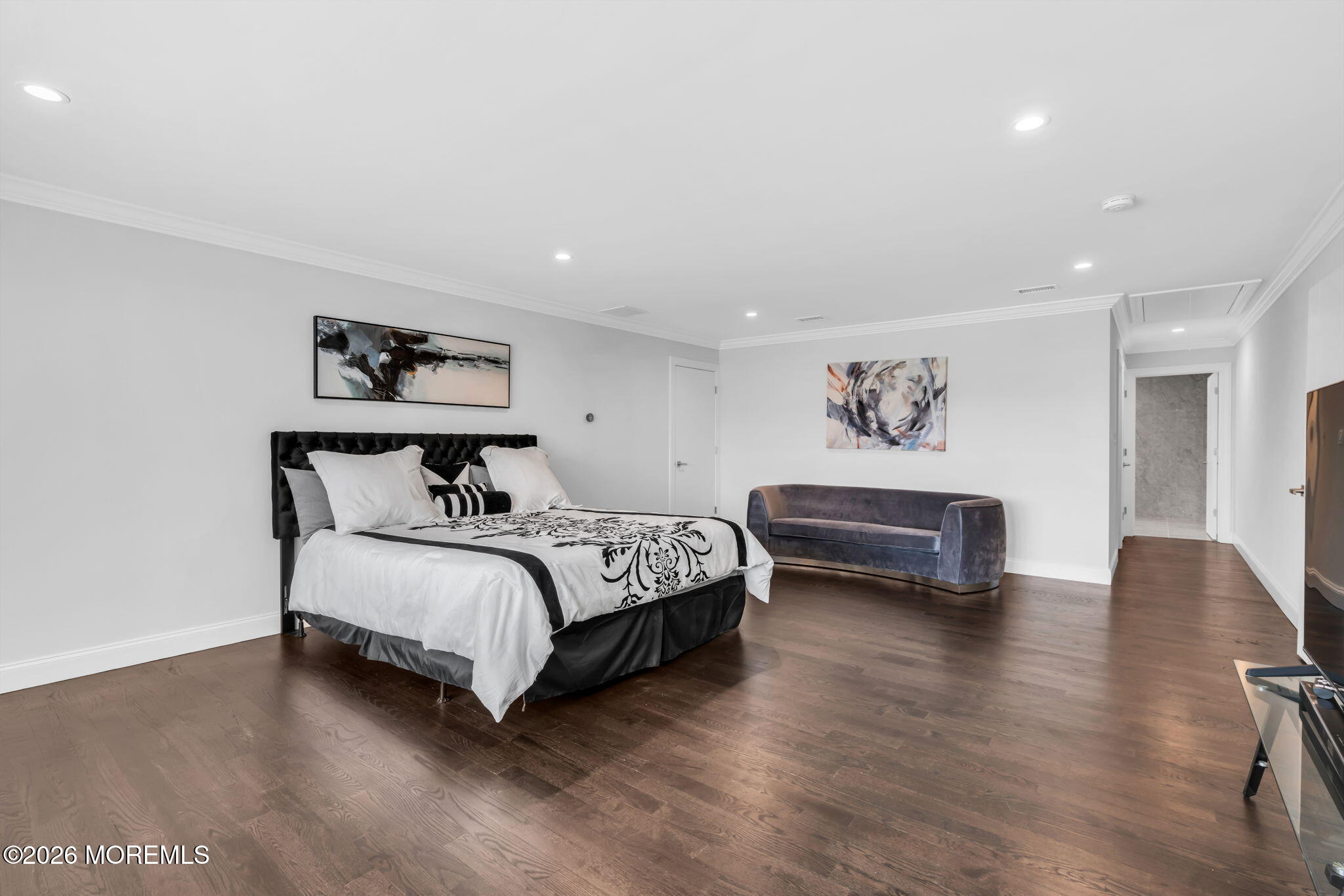 6 Parker Court
