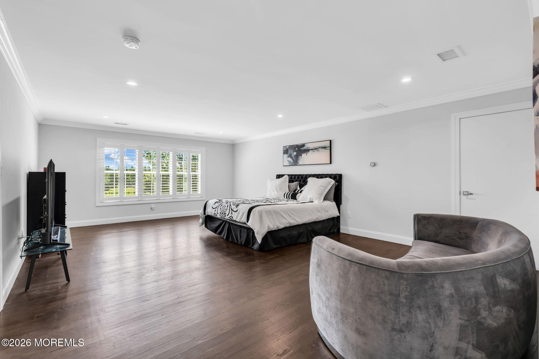 6 Parker Court