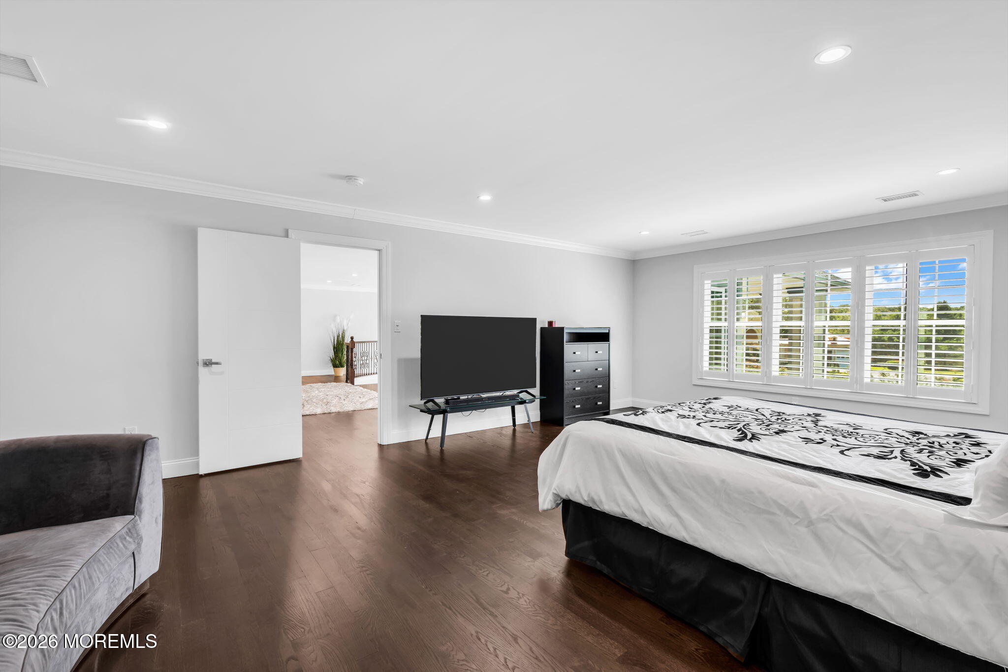 6 Parker Court