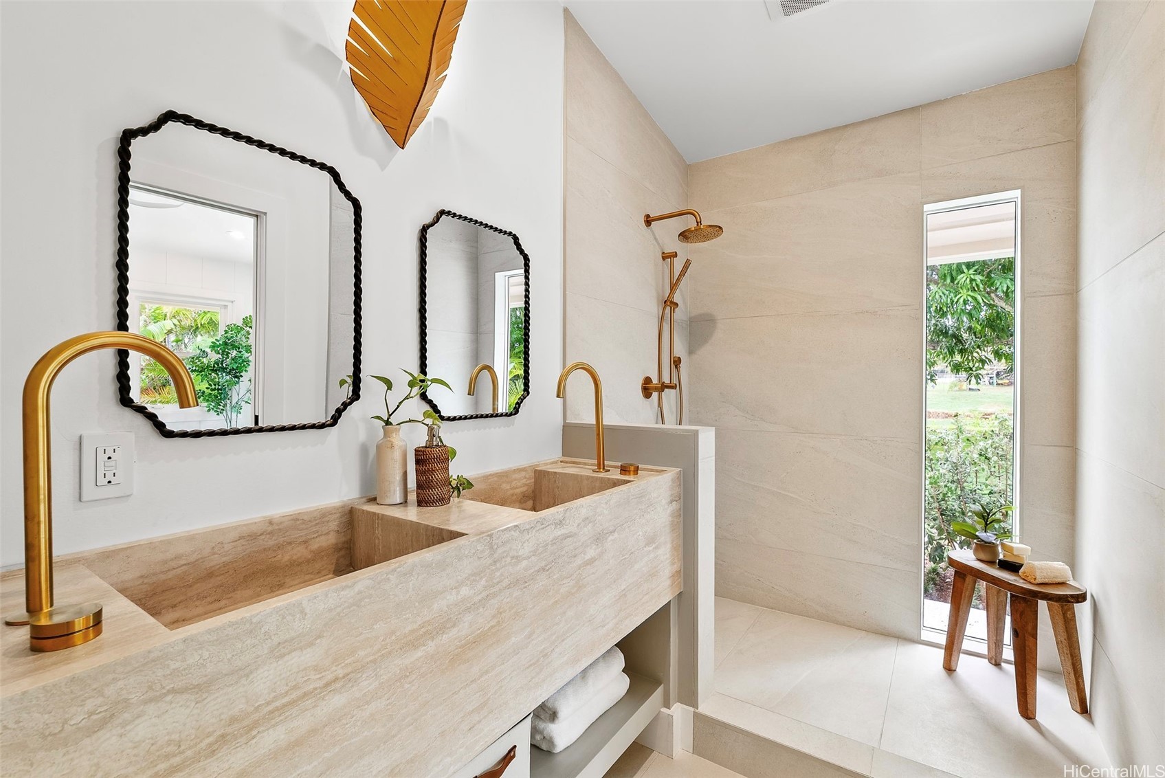 1251 Kainui Drive