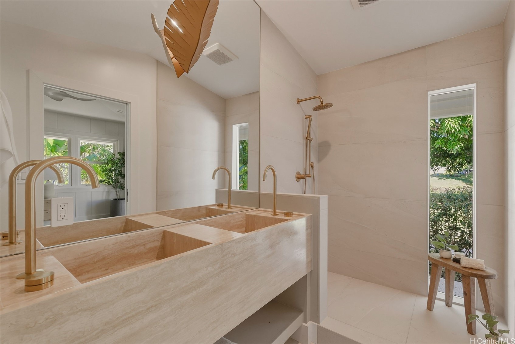 1251 Kainui Drive