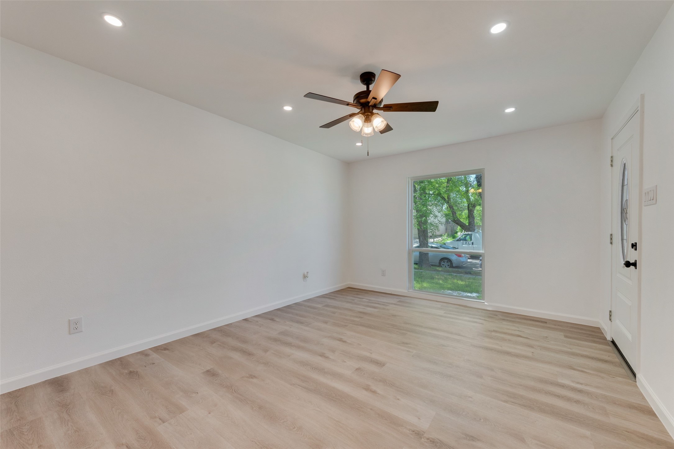 905 SW 4th Street