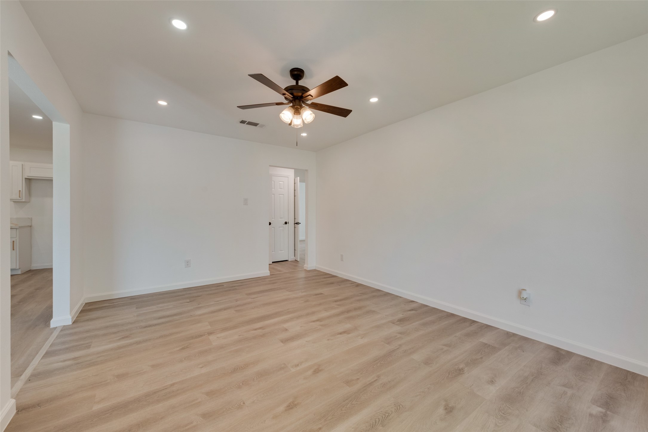 905 SW 4th Street