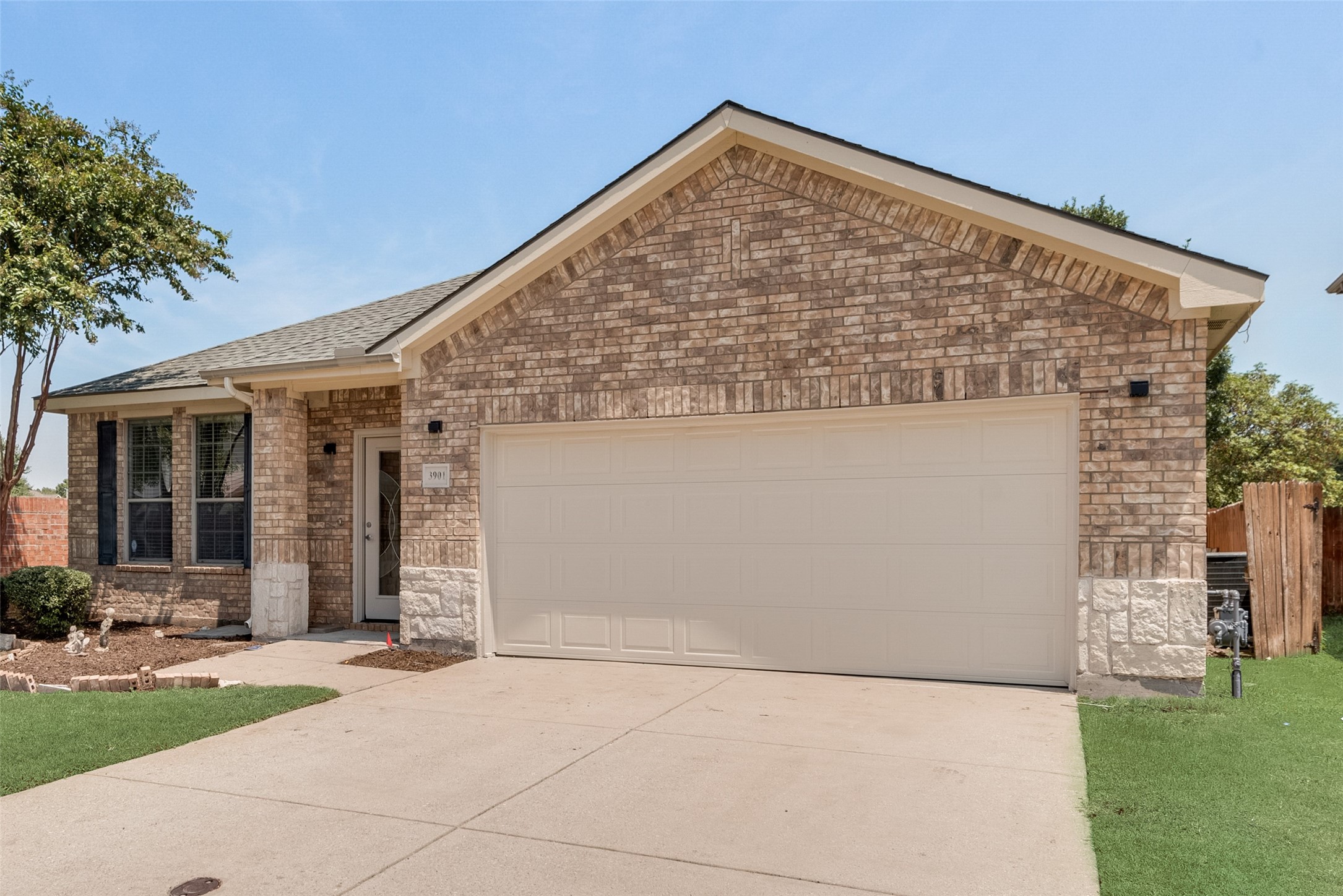 3901 Pitchstone Drive