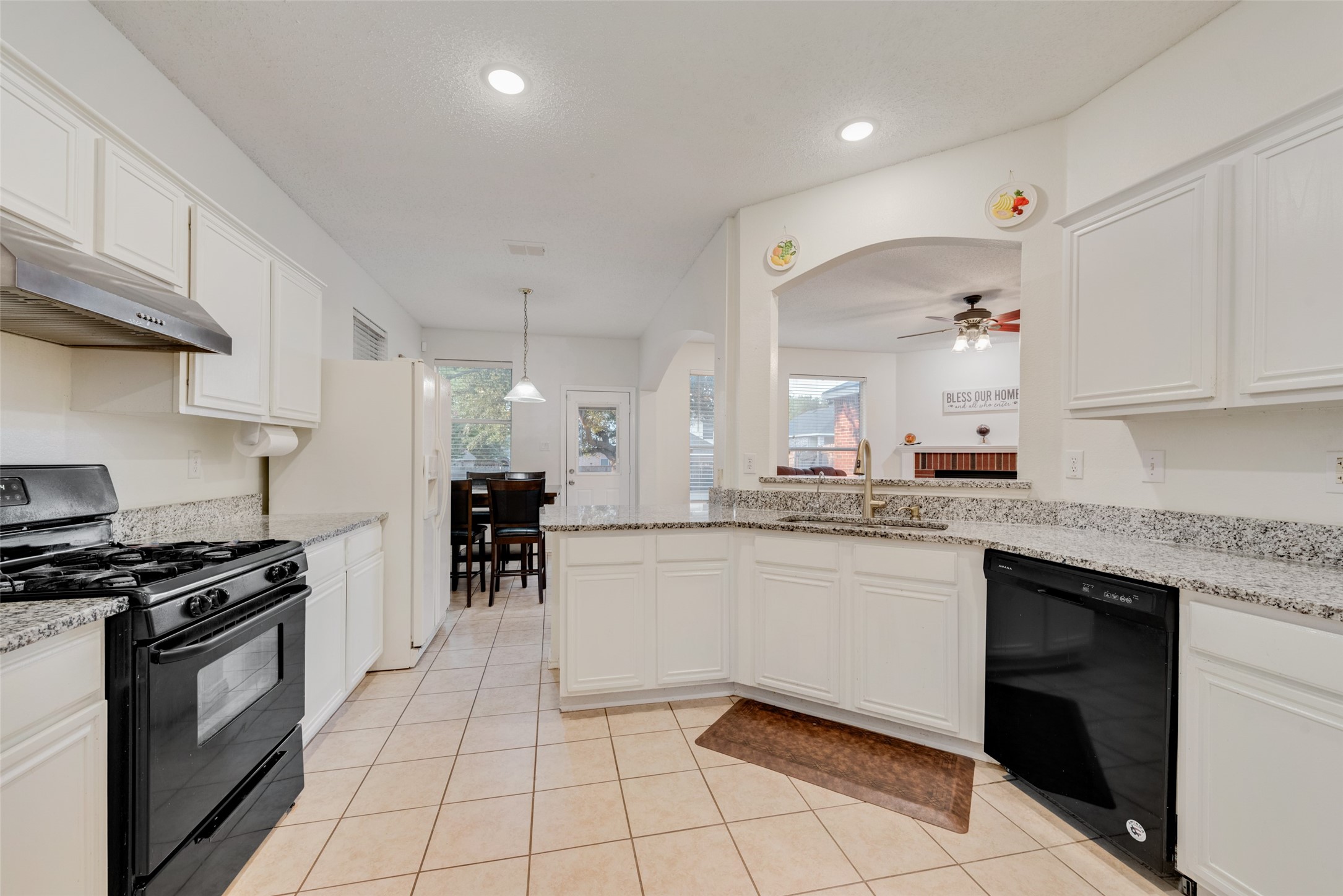 709 Longleaf Drive