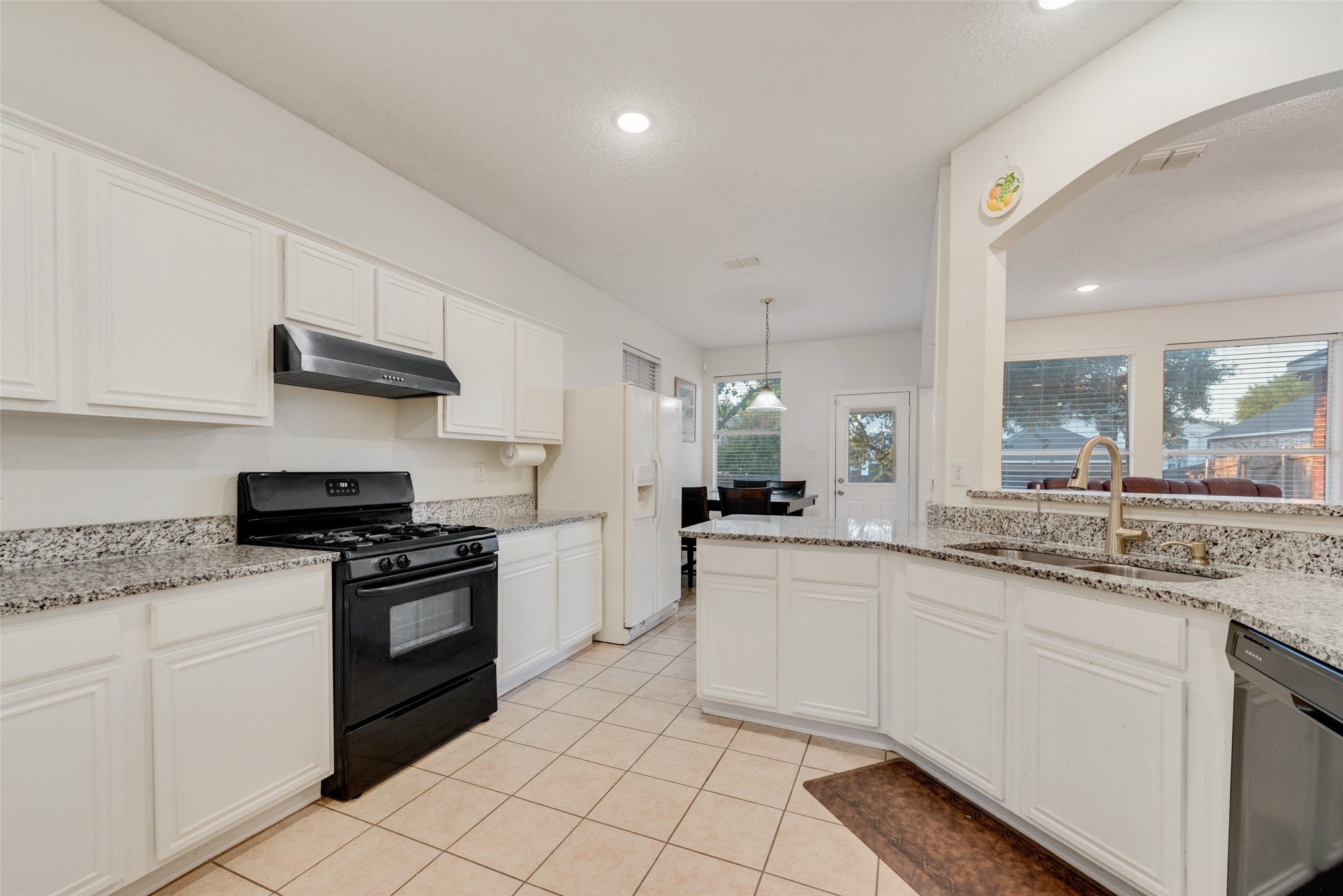 709 Longleaf Drive