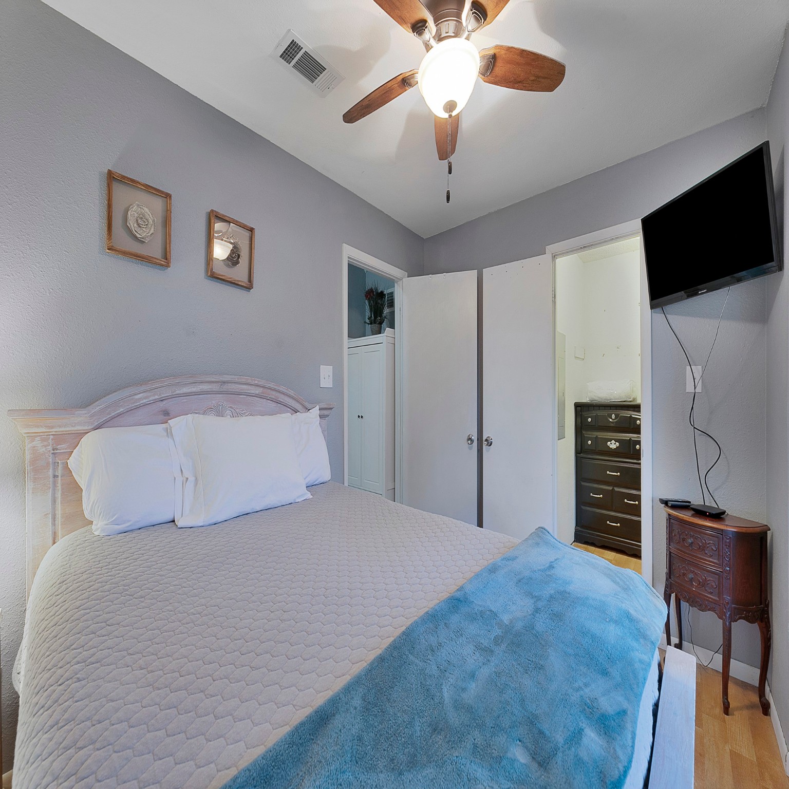 102 Point O View Street