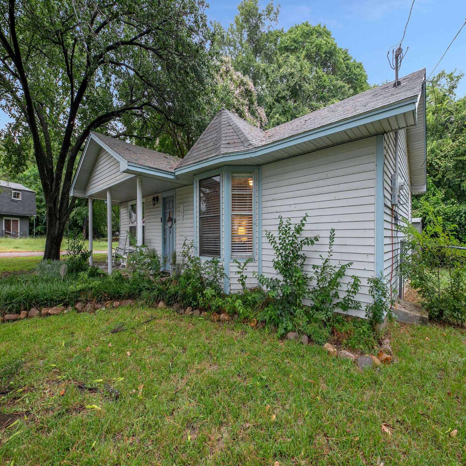 102 Point O View Street