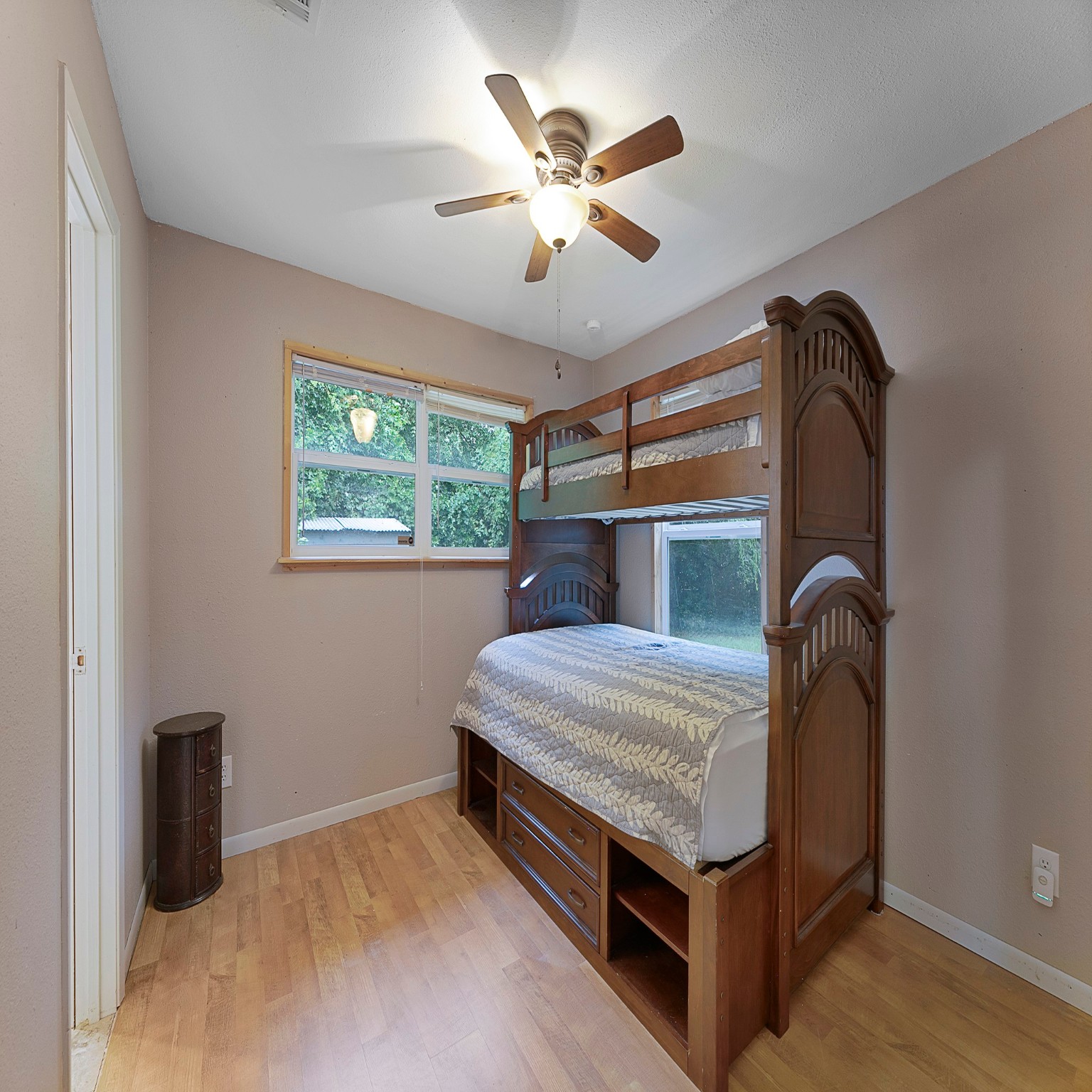 102 Point O View Street