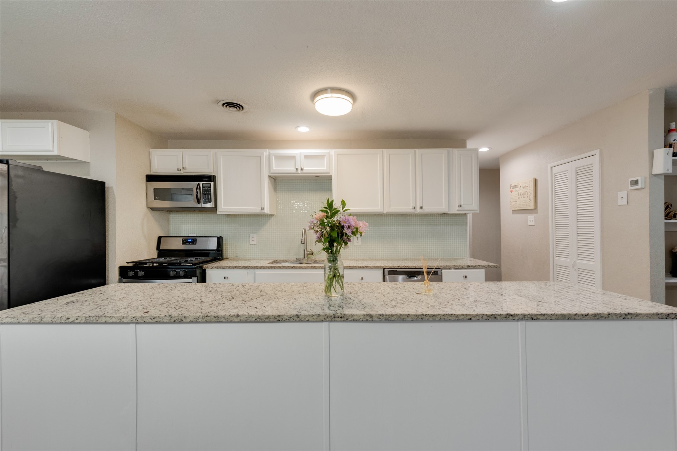 2217 Marilyn Lane