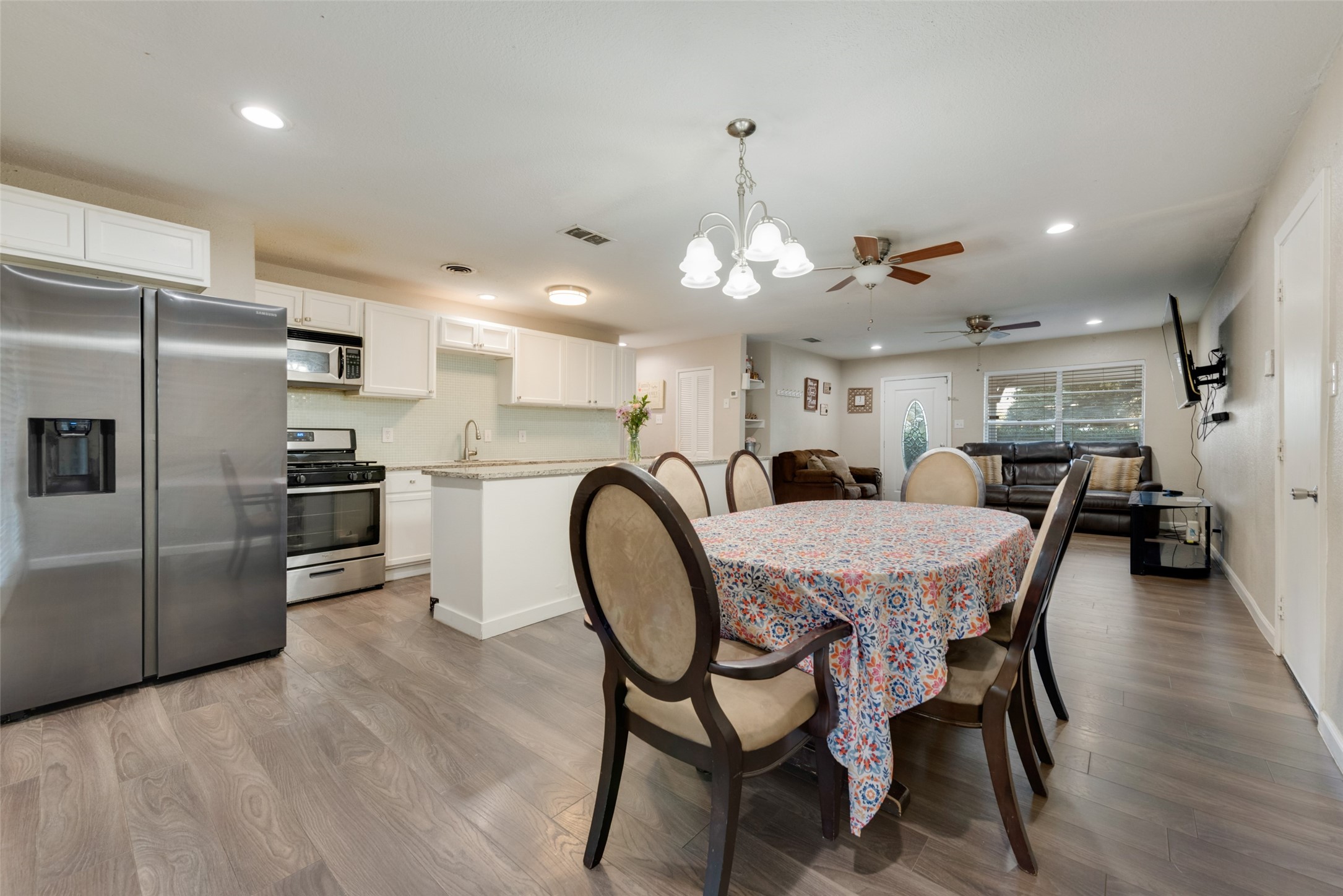 2217 Marilyn Lane