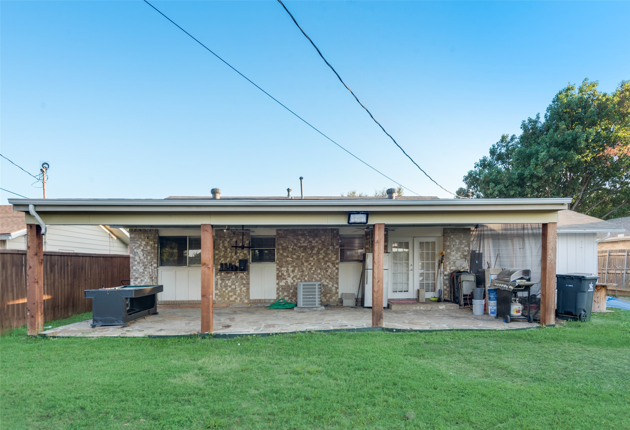 2217 Marilyn Lane