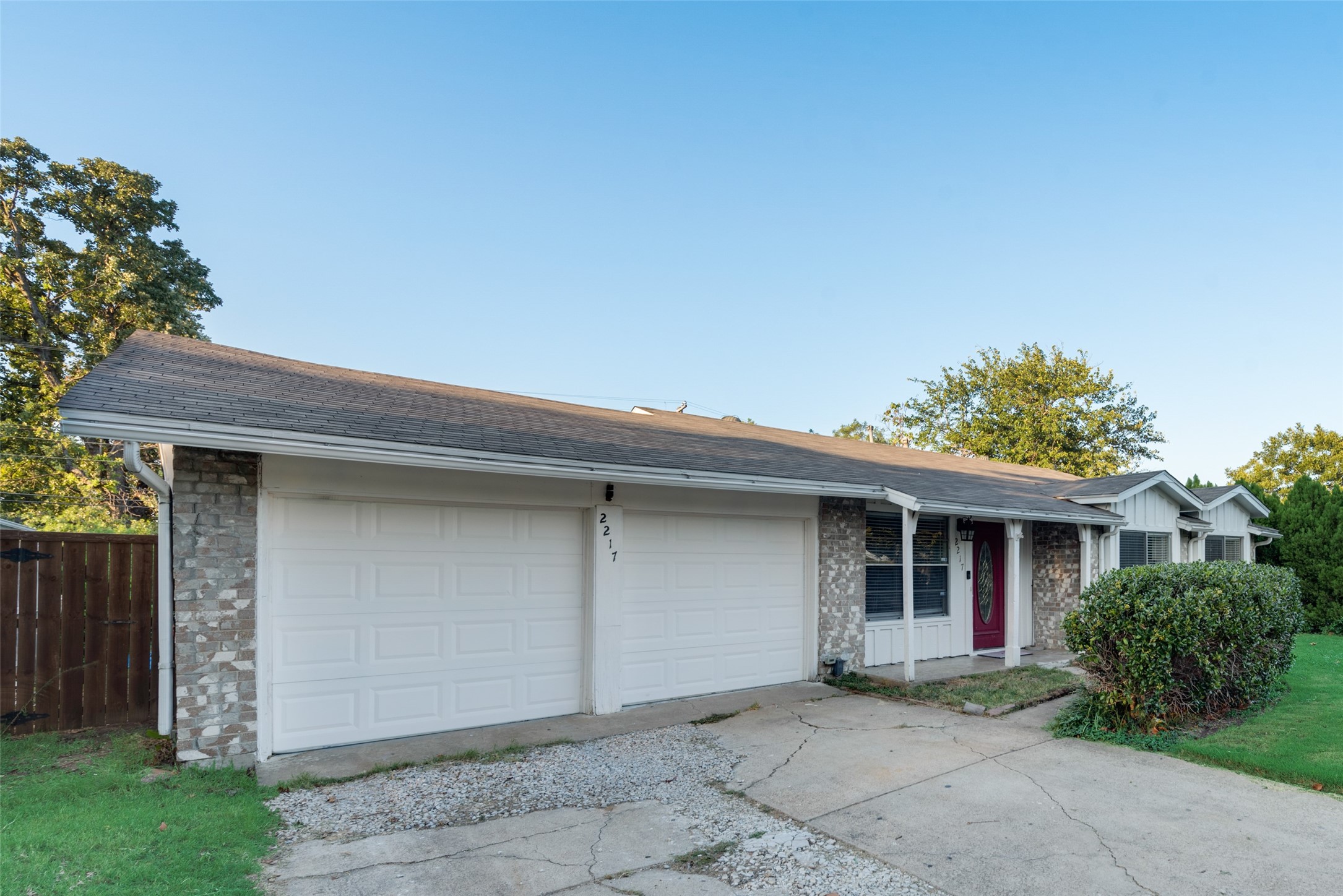 2217 Marilyn Lane