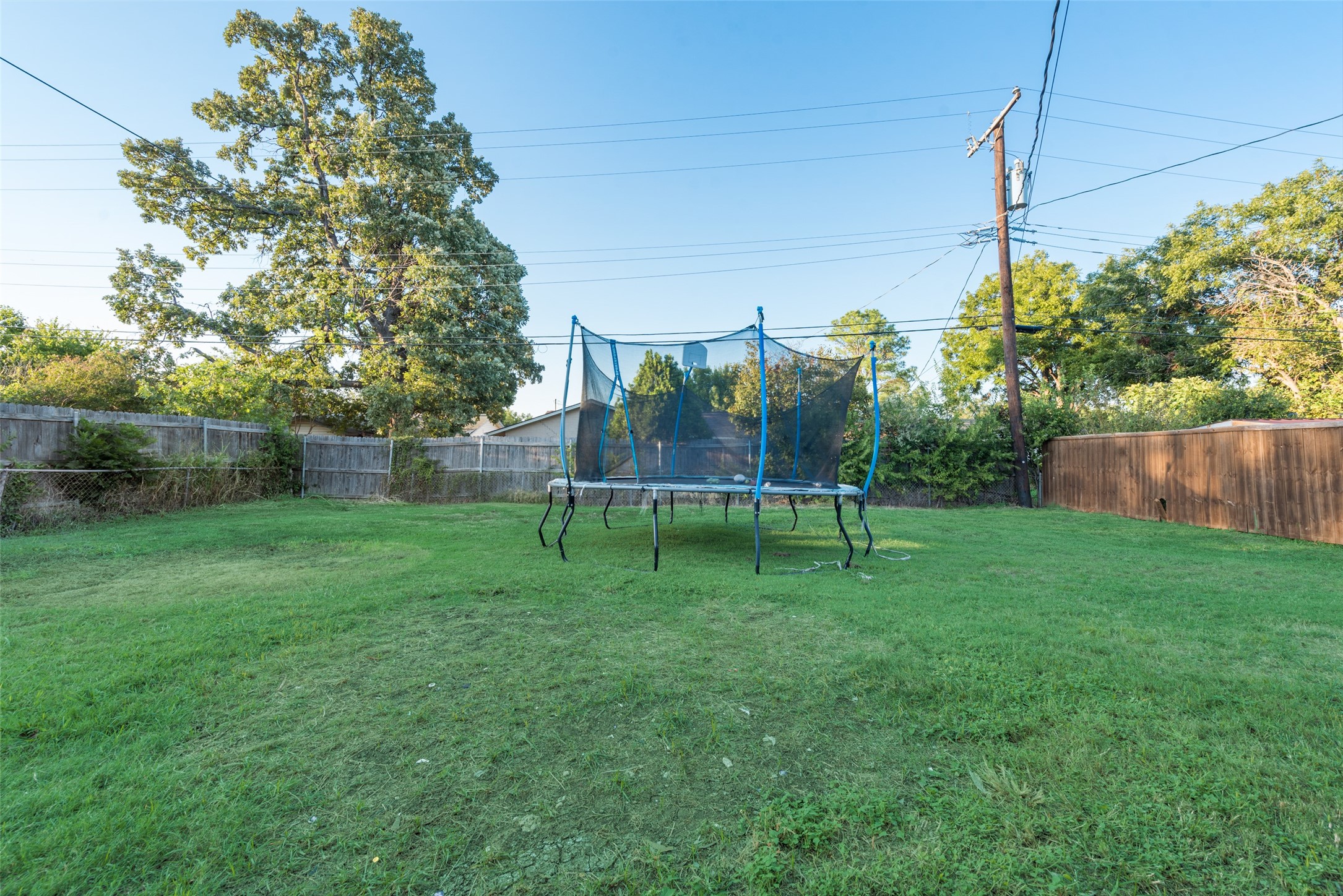 2217 Marilyn Lane