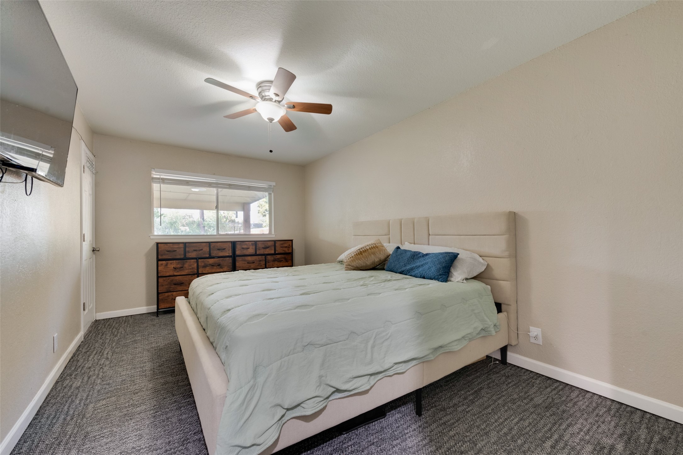 2217 Marilyn Lane