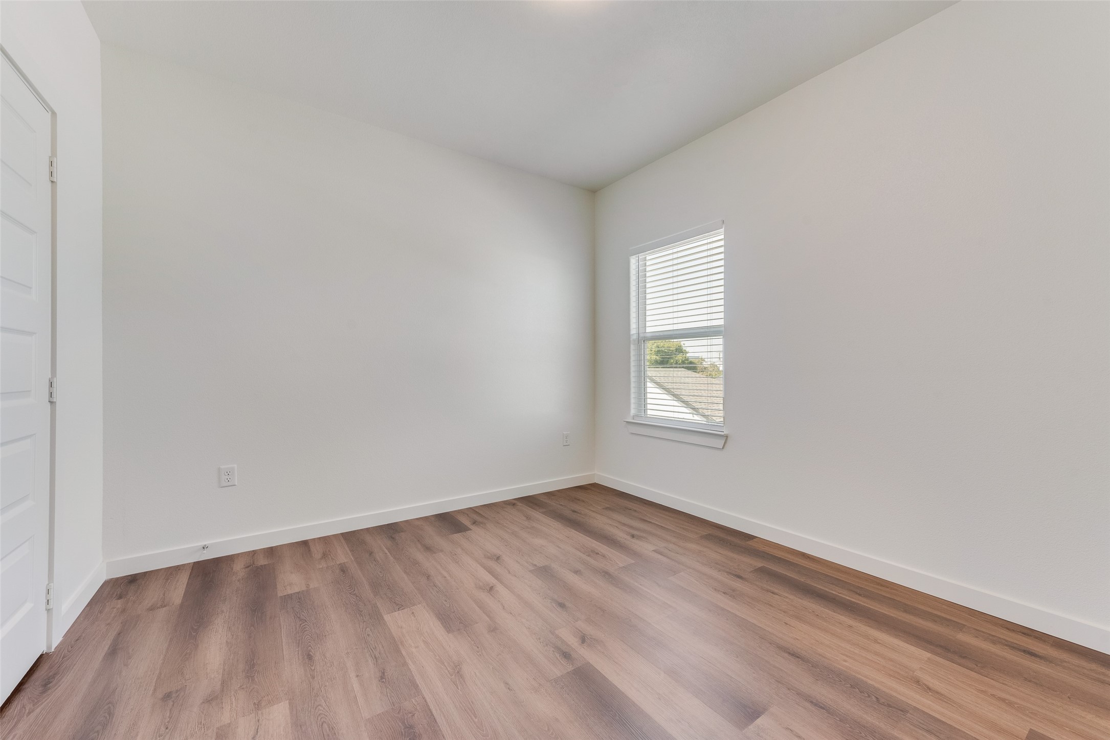5933 Grayson Street