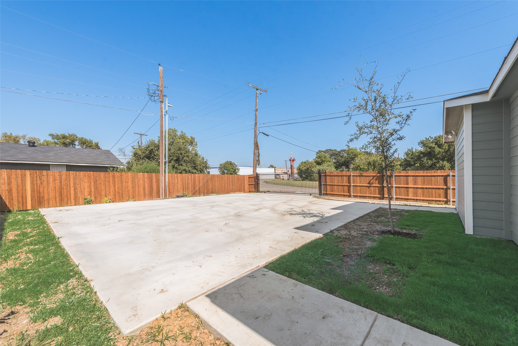 5935 Grayson Street