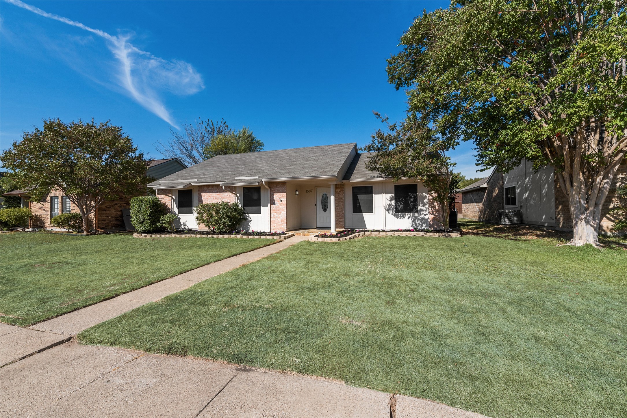 1307 Woodland Court