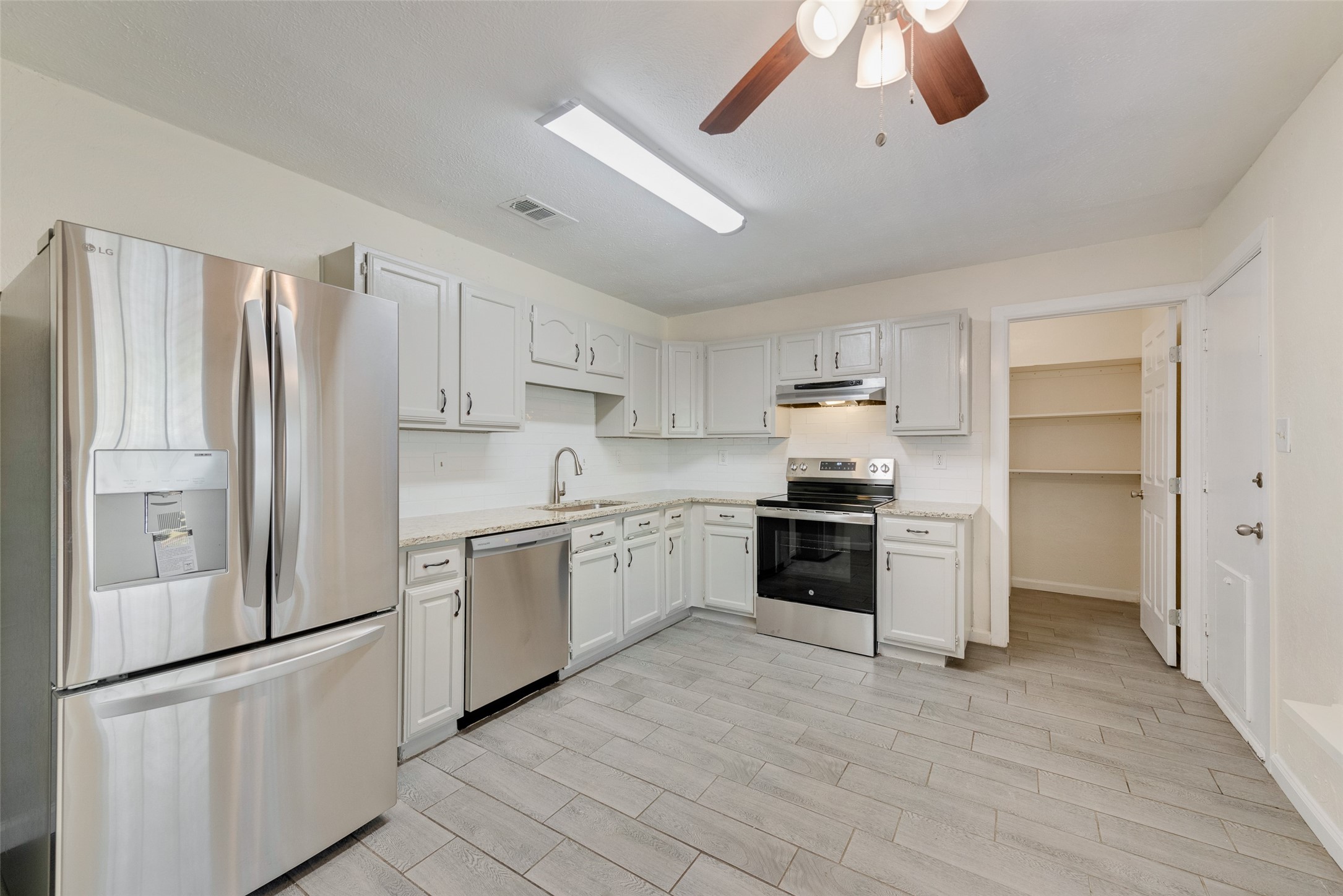 1307 Woodland Court
