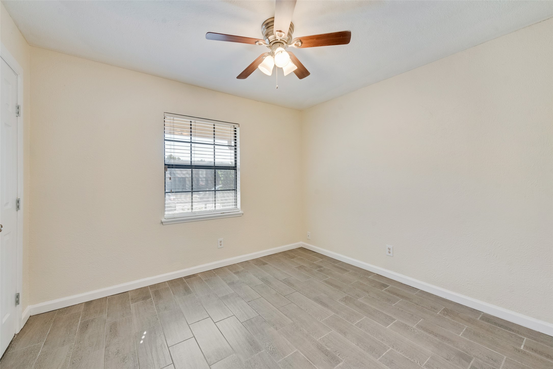 1307 Woodland Court