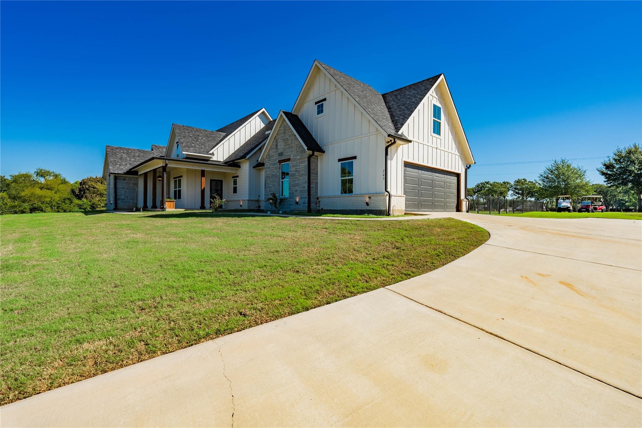 203 Splitrail Drive