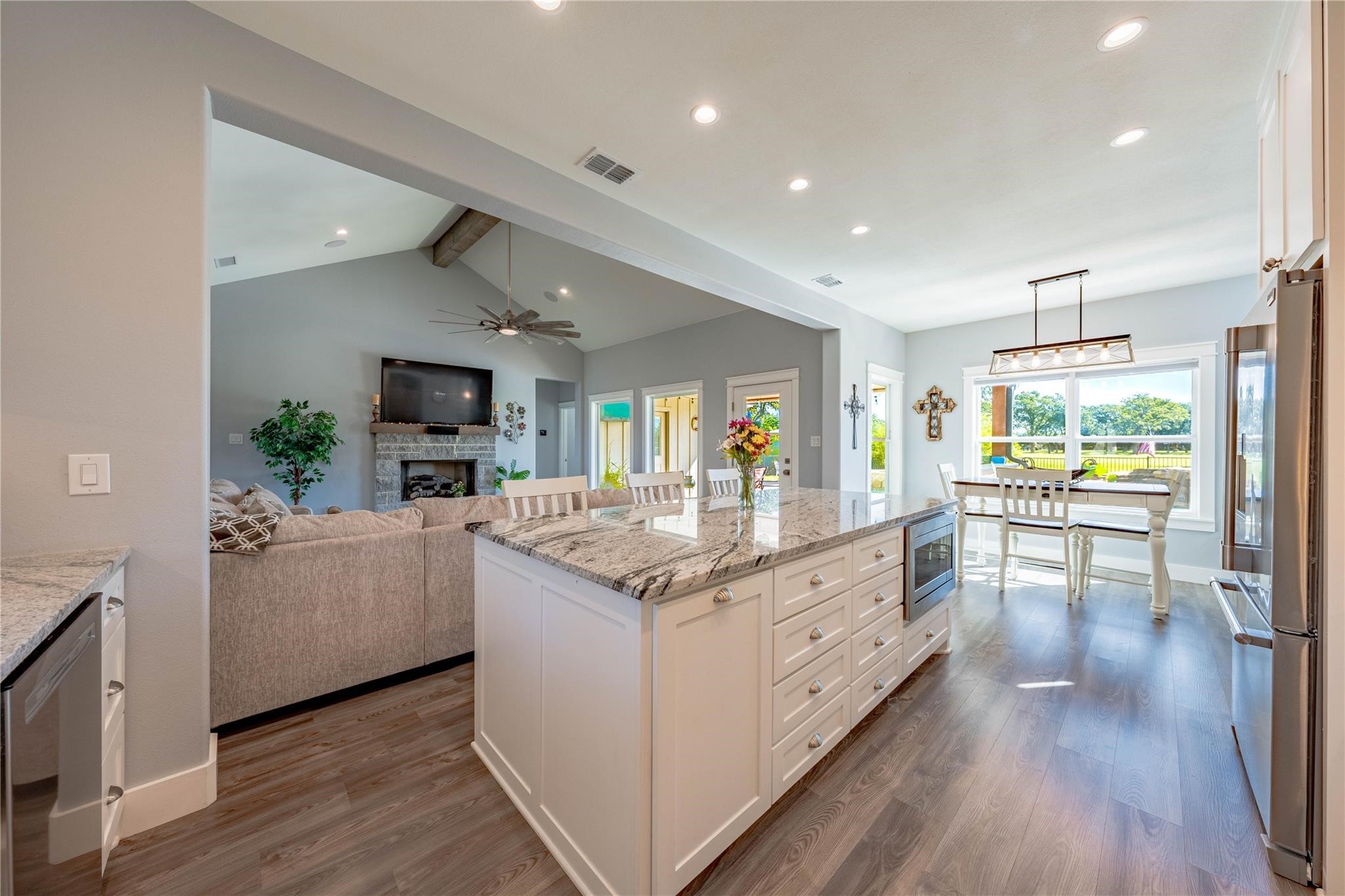 203 Splitrail Drive