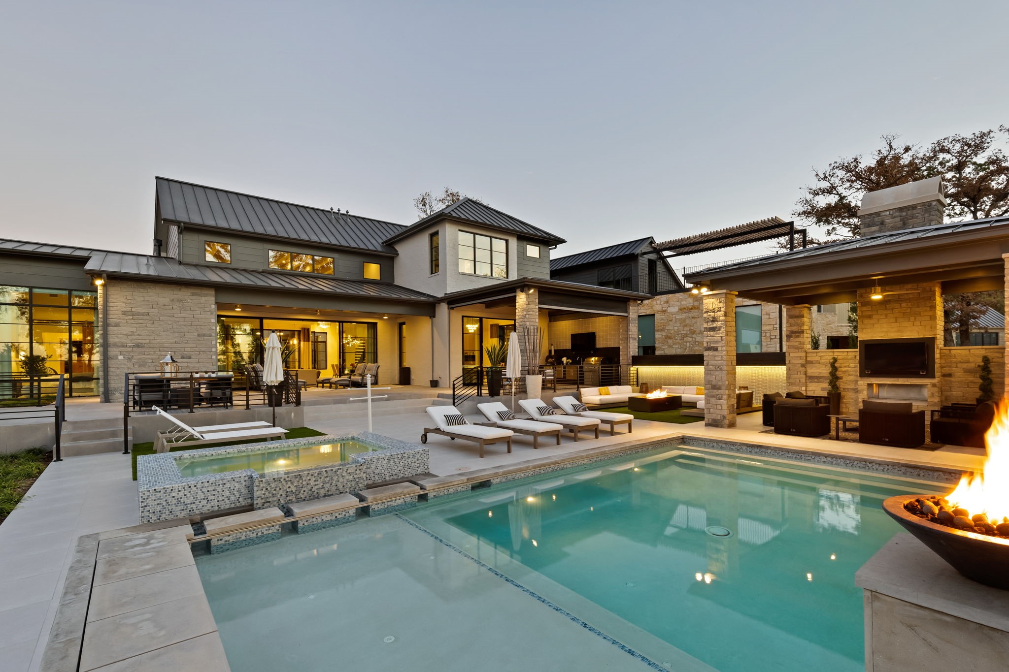 12133 W Lighthouse Lane