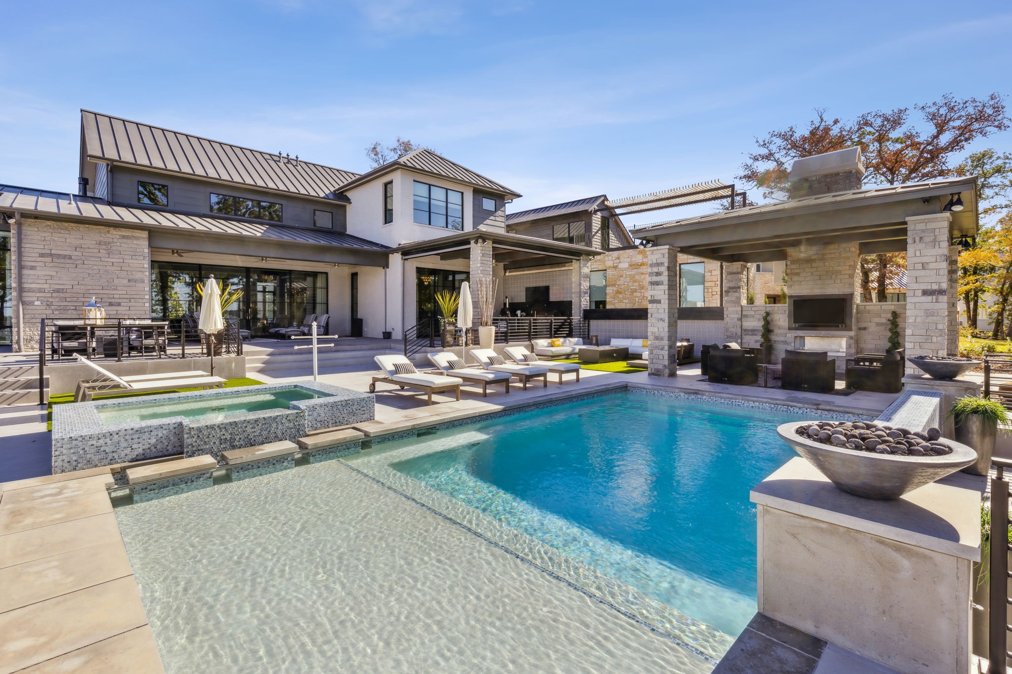 12133 W Lighthouse Lane