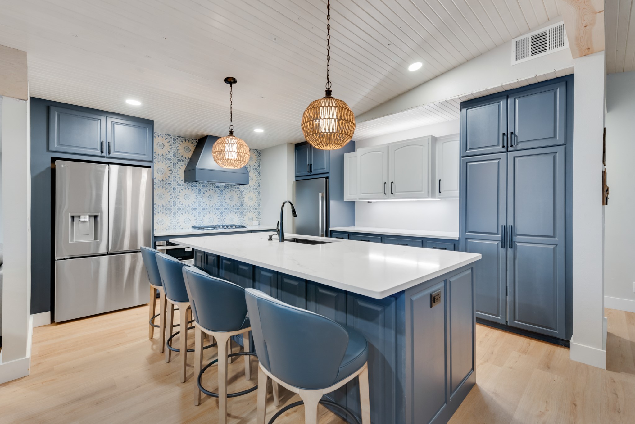 9 Southshore Circle