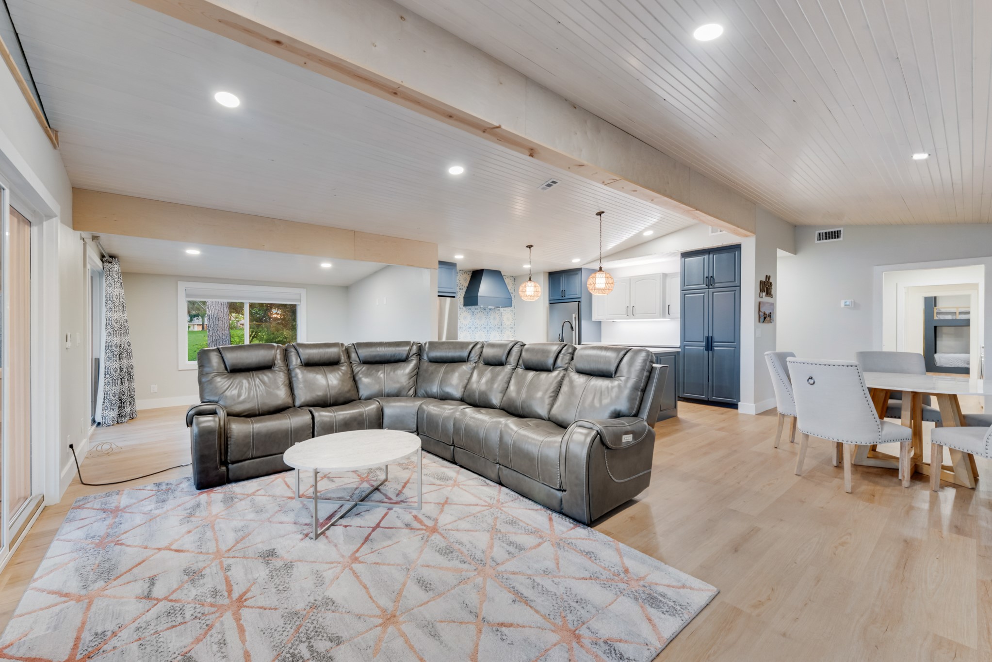 9 Southshore Circle