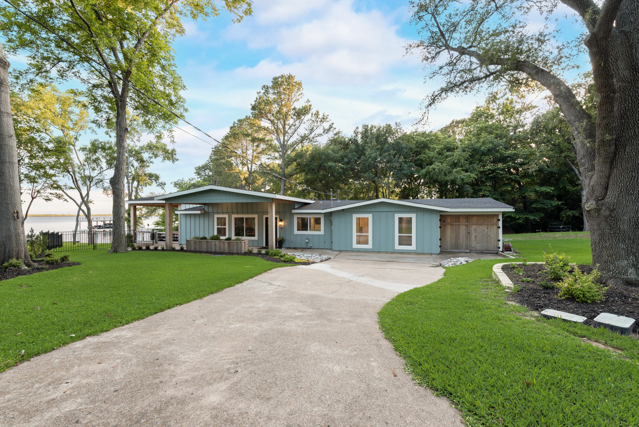 9 Southshore Circle