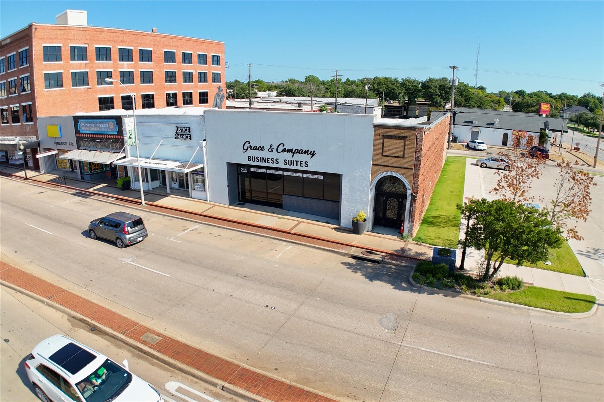 211 E Moore Avenue F