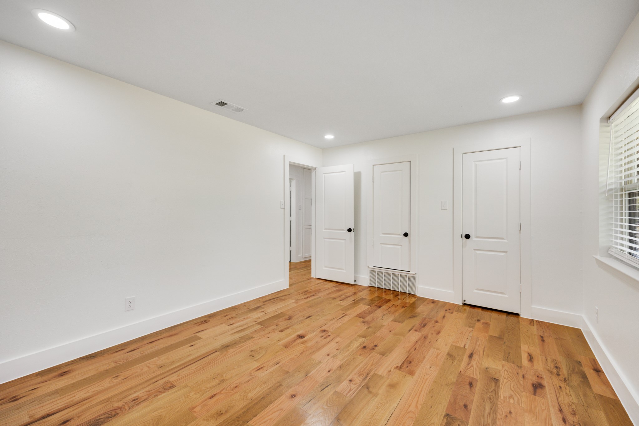 107 E Bayside Drive