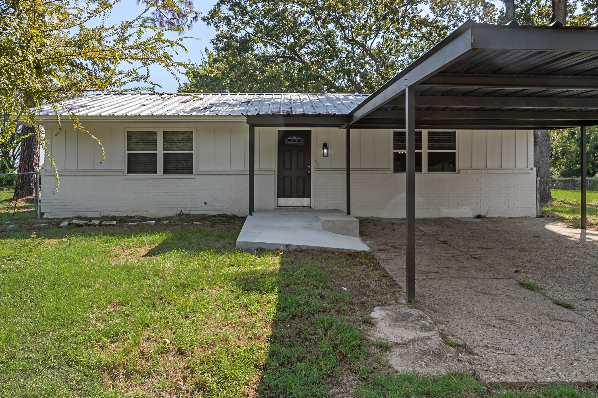 107 E Bayside Drive