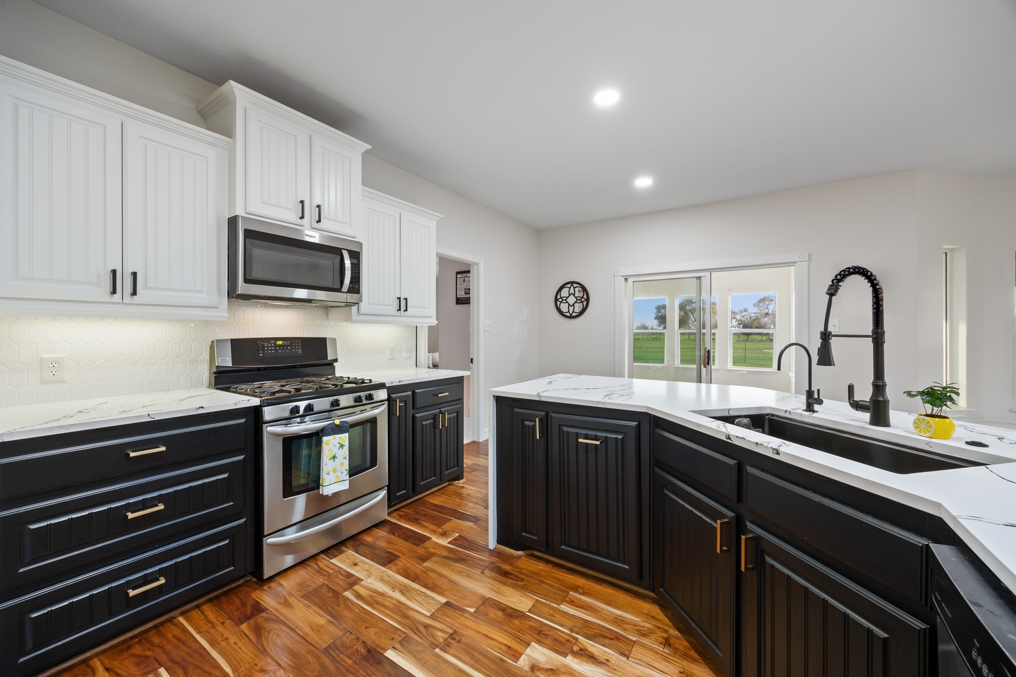 6880 County Road 4042