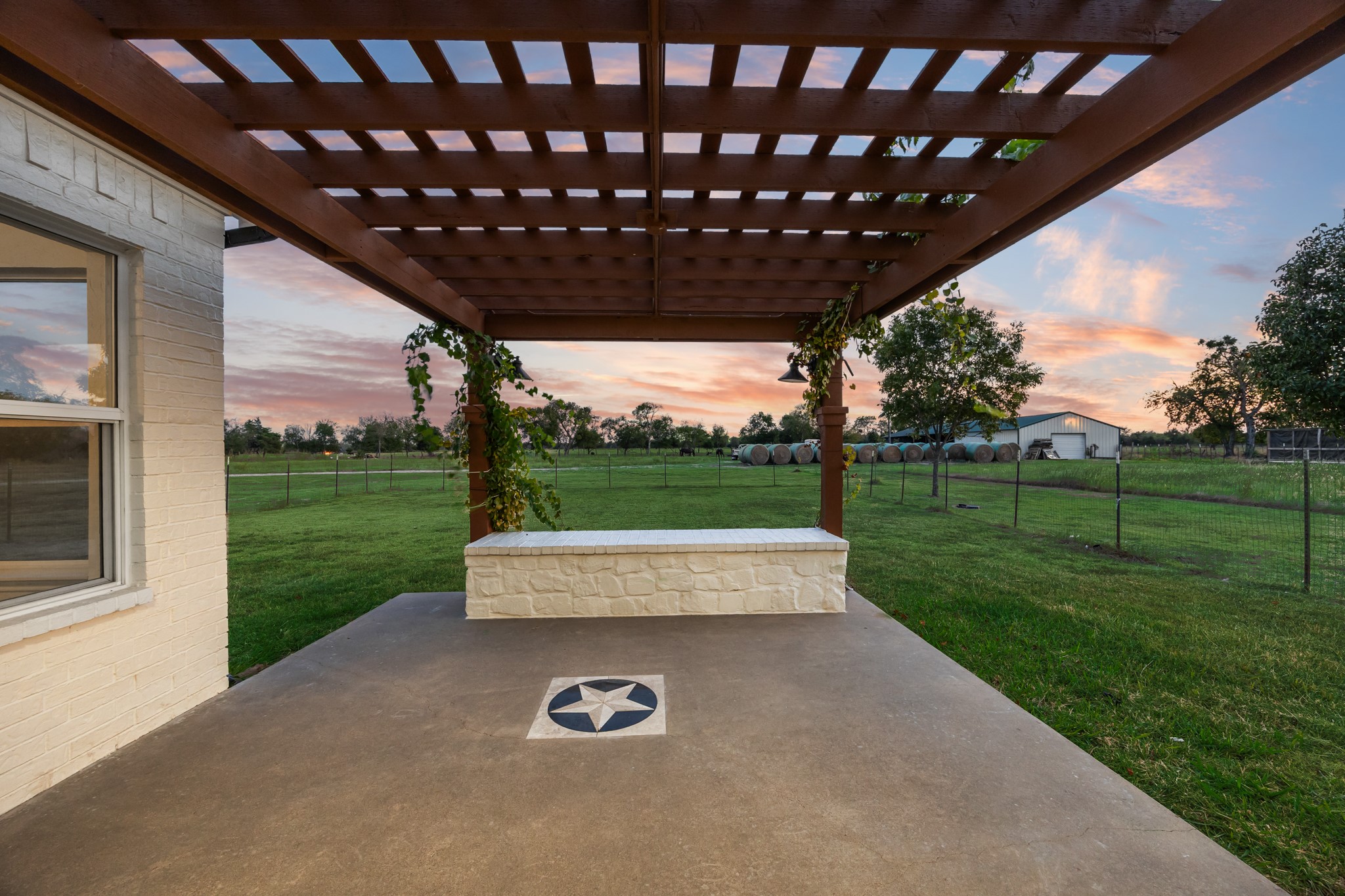 6880 County Road 4042