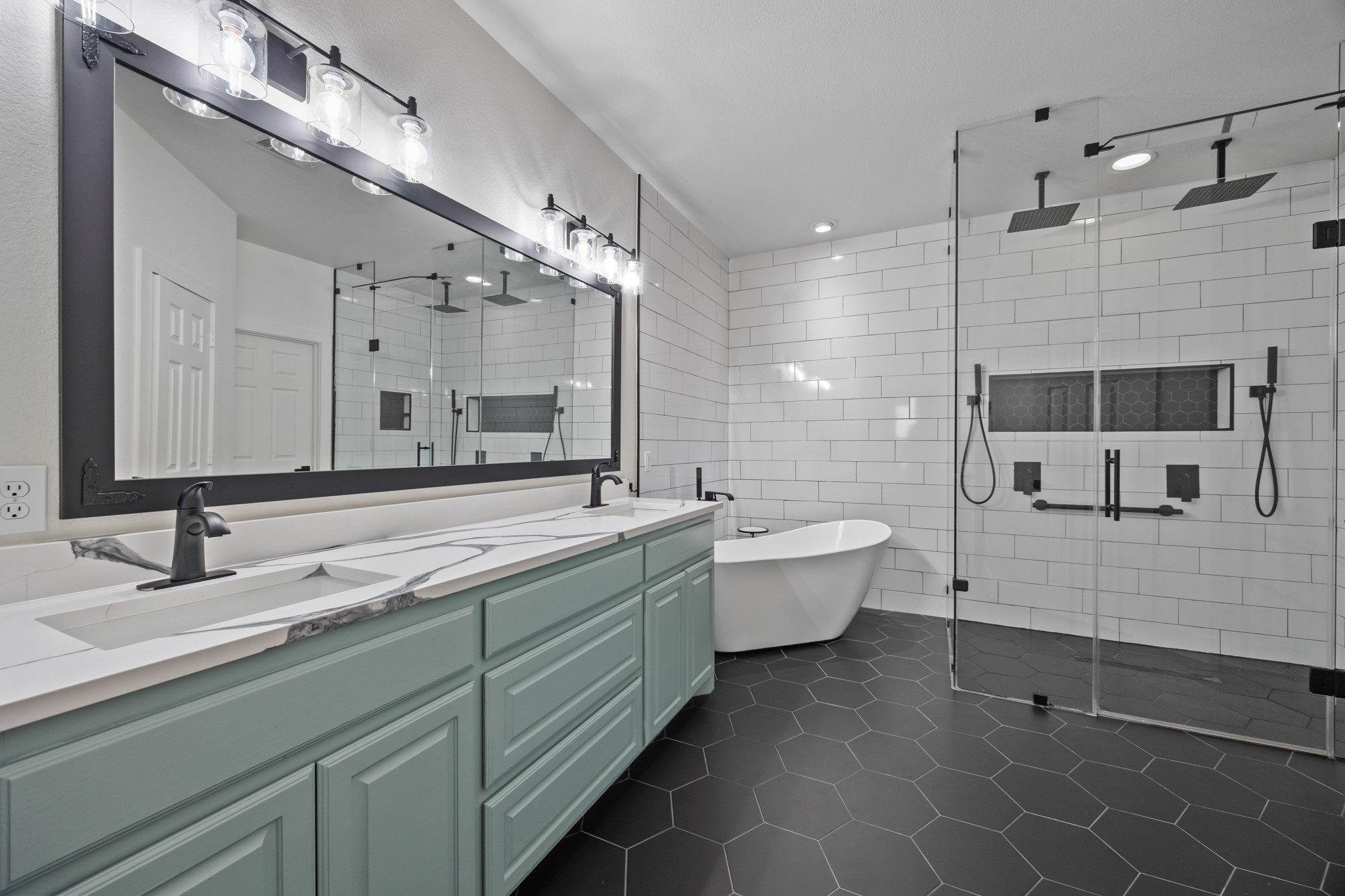 6880 County Road 4042