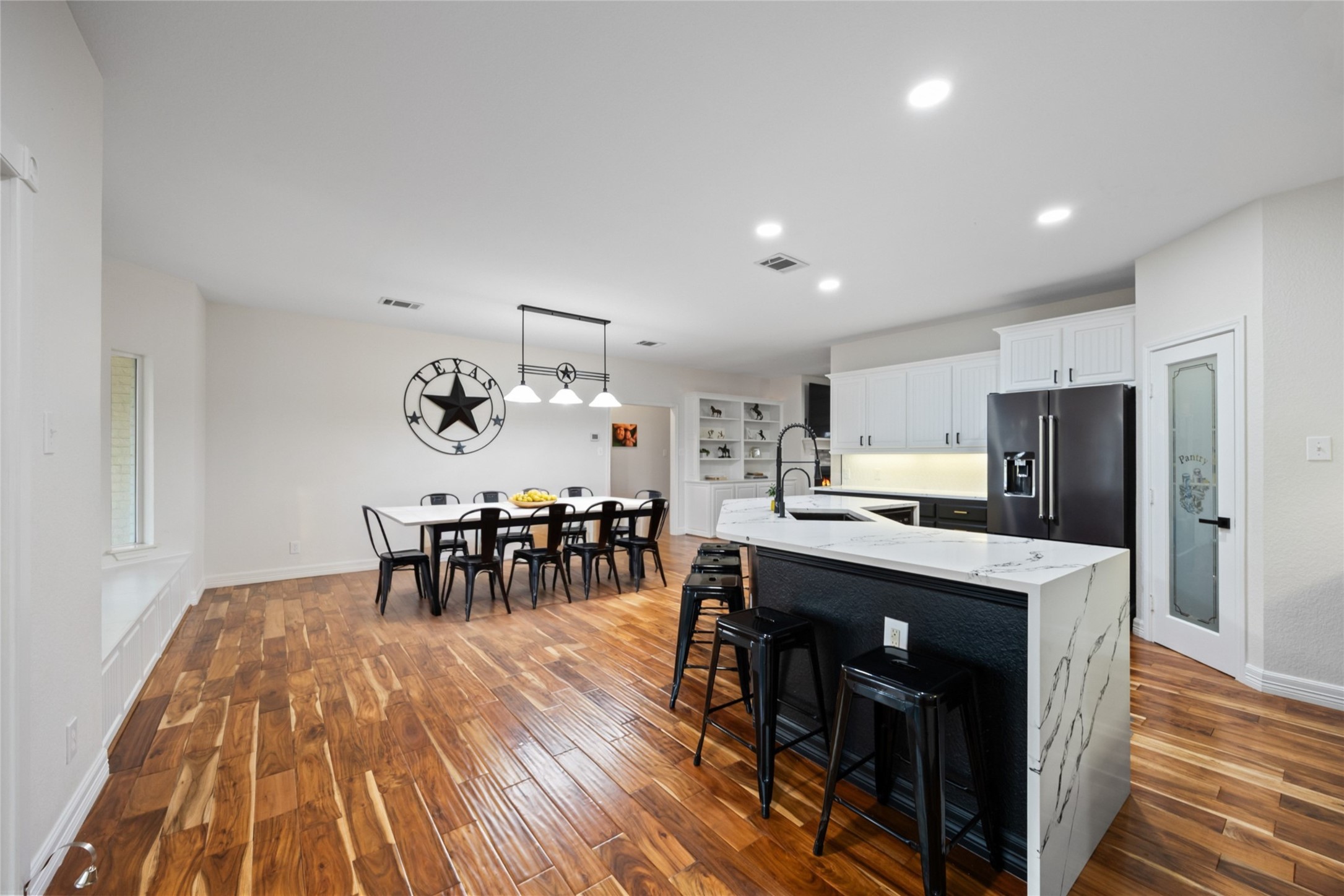 6880 County Road 4042