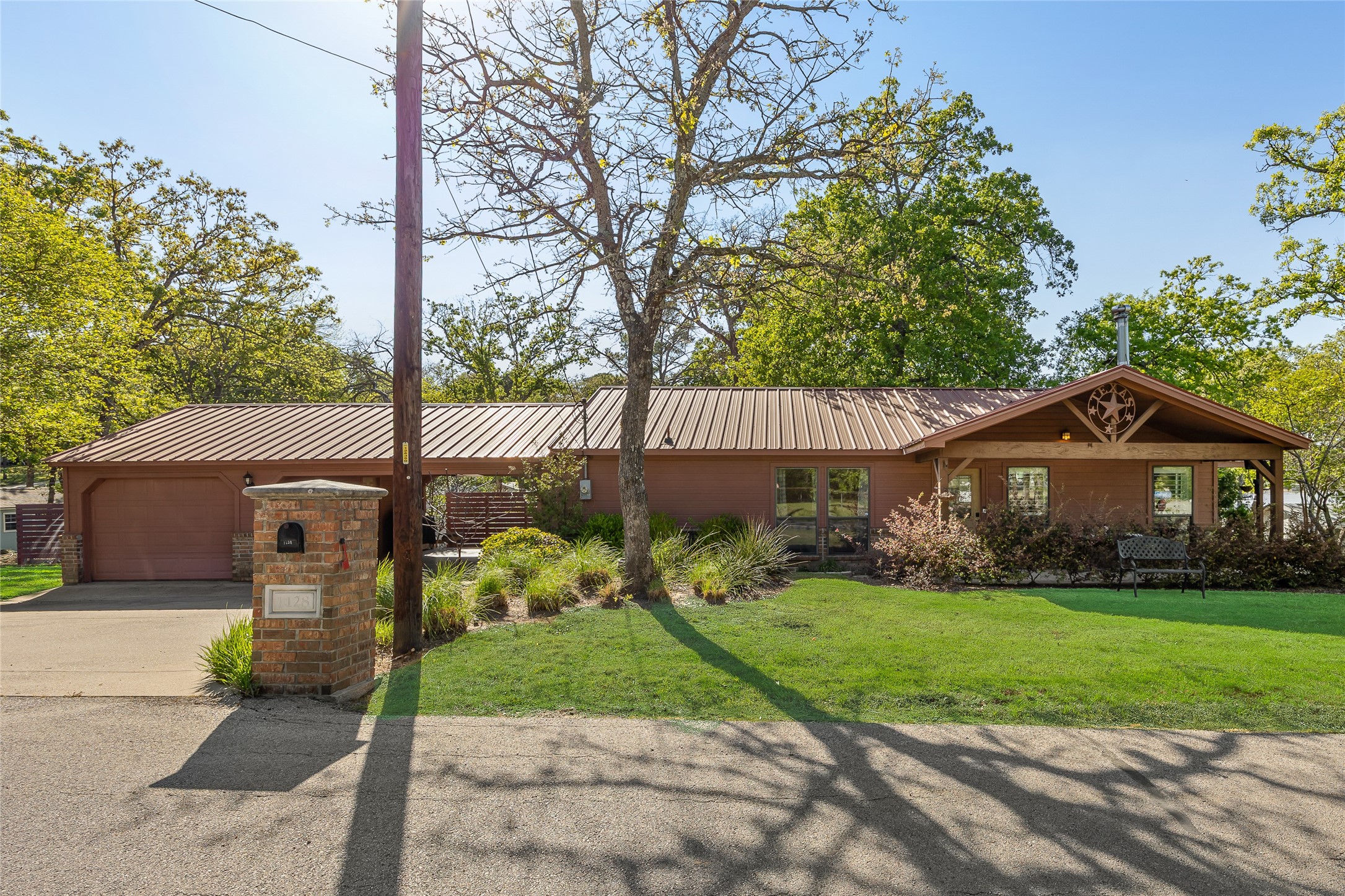 1128 Doe Run Drive