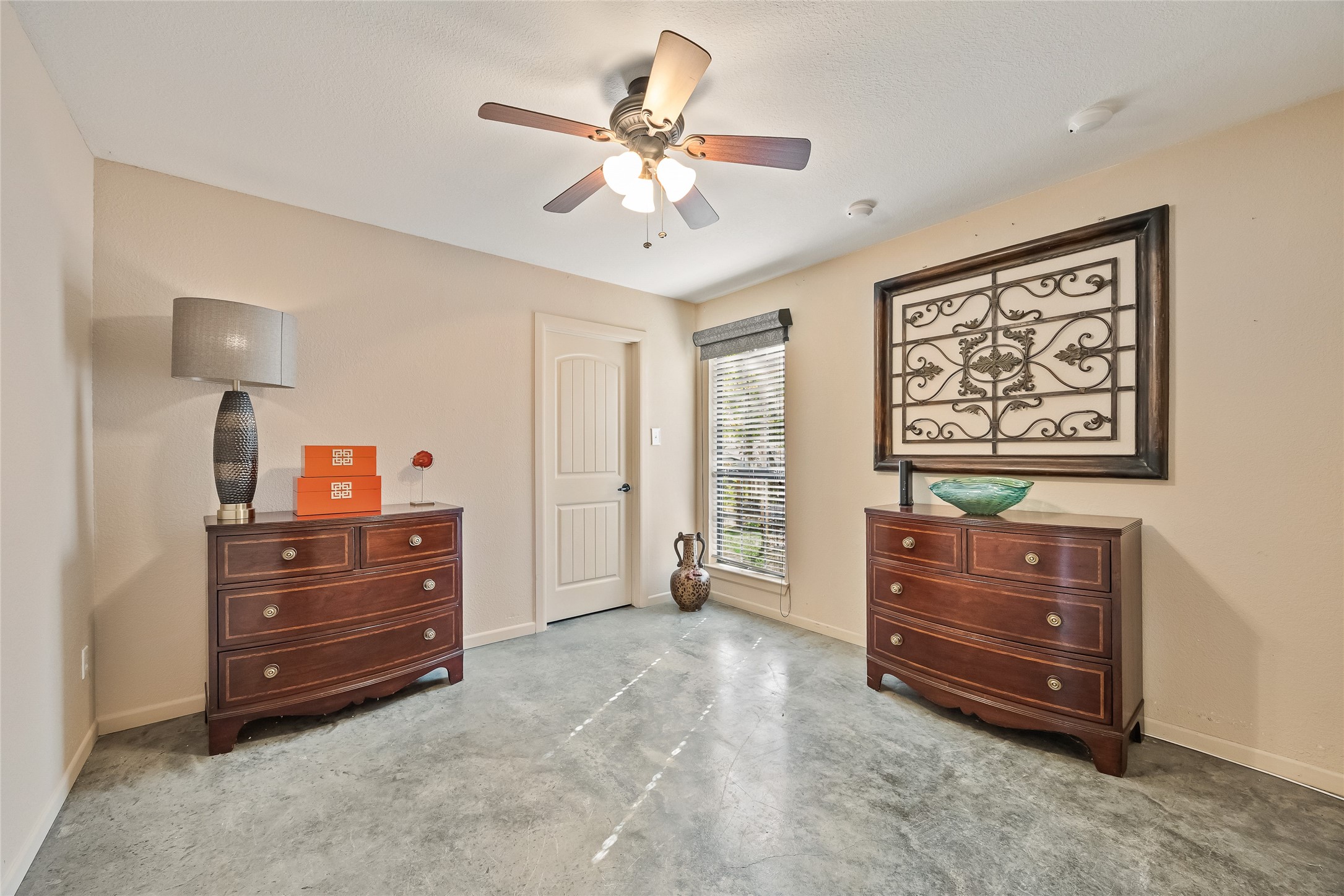 1128 Doe Run Drive