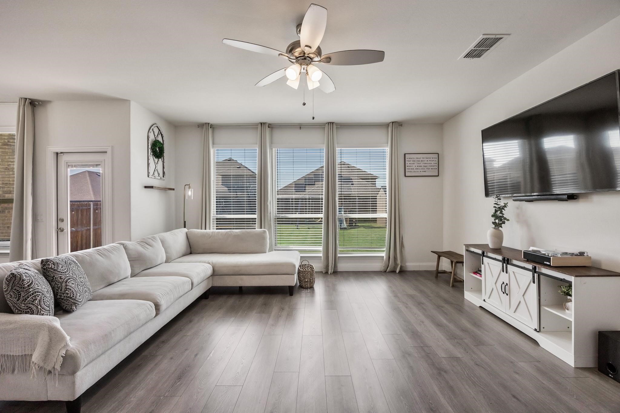 3911 Holly Springs Lane