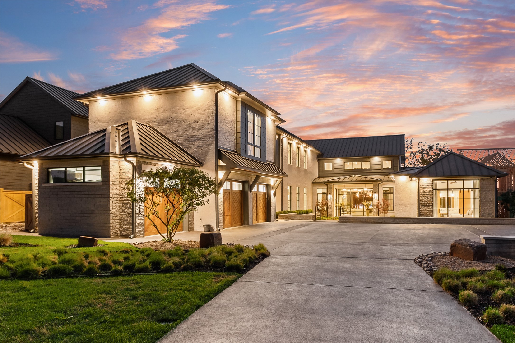 12133 W Lighthouse Lane