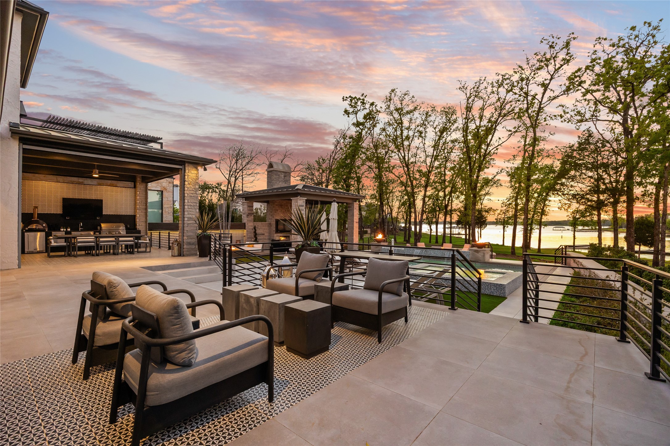 12133 W Lighthouse Lane